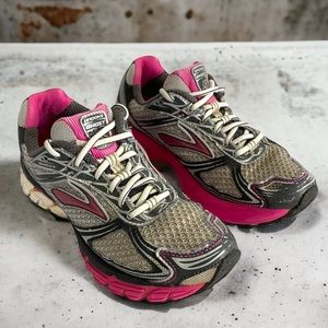 Brooks Ghost Womens Shoe Size 7.5  MOGO Running